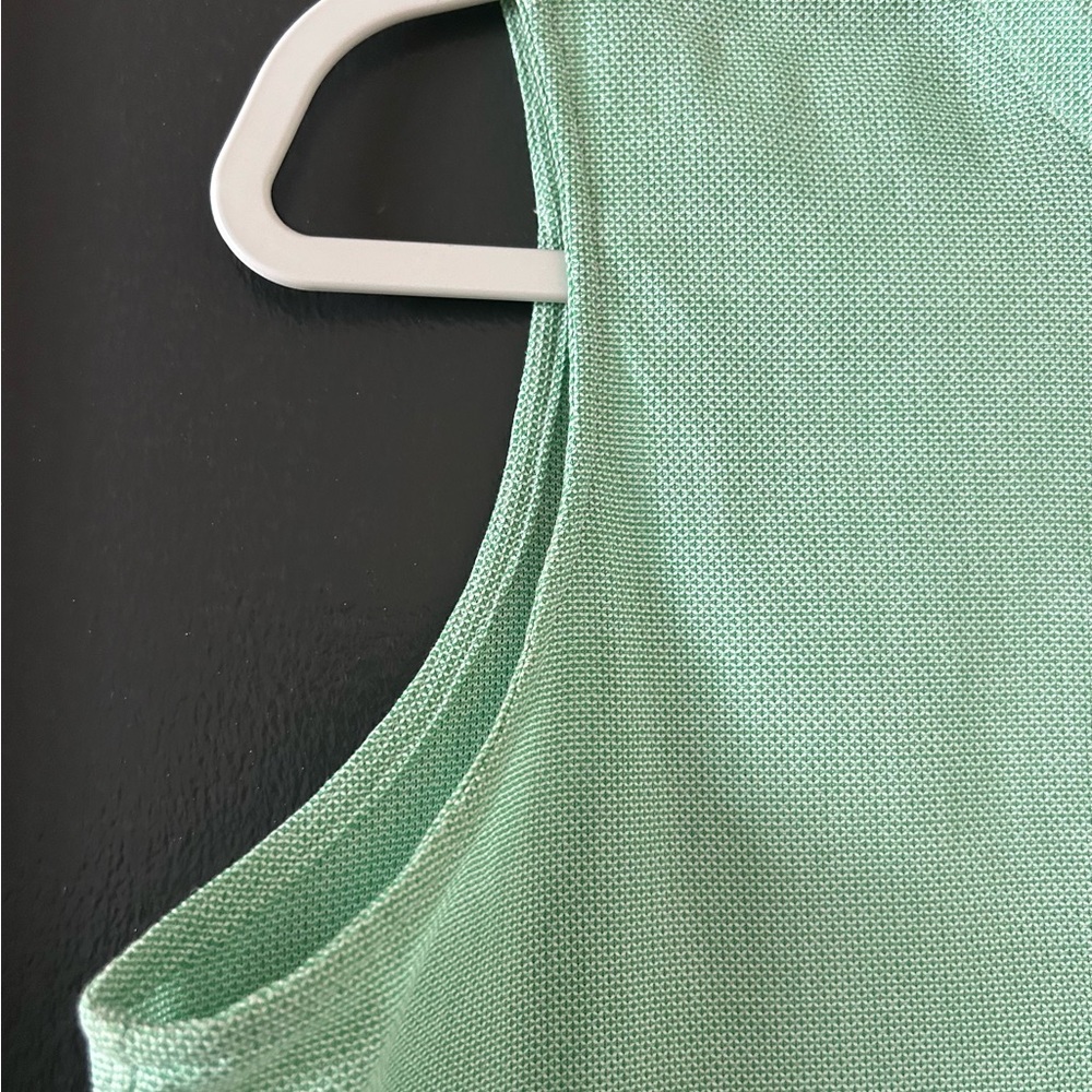 Ann Mashburn Sleeveless Green Ruffle Top
Size S - Picture 4 of 5